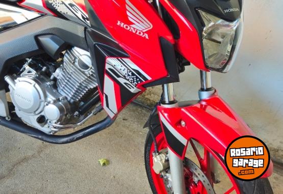 Motos - Honda Cb twister 250 2022 Nafta 15000Km - En Venta