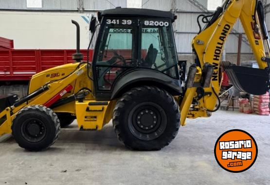 Camiones y Grúas - RETROEXCAVADORA 4x4 nuevisima - En Venta