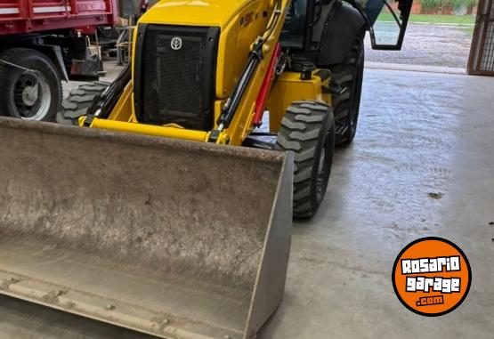 Camiones y Grúas - RETROEXCAVADORA 4x4 nuevisima - En Venta