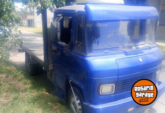 Camiones y Grúas - Mercedes Benz 608 - En Venta