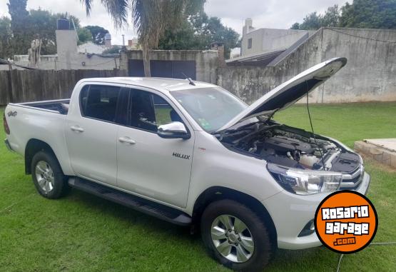 Camionetas - Toyota Hilux 2017 Diesel 68000Km - En Venta