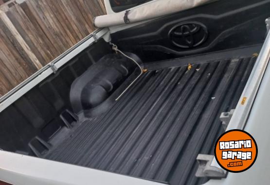Camionetas - Toyota Hilux 2017 Diesel 68000Km - En Venta