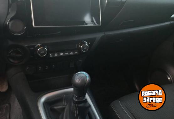 Camionetas - Toyota Hilux 2017 Diesel 68000Km - En Venta
