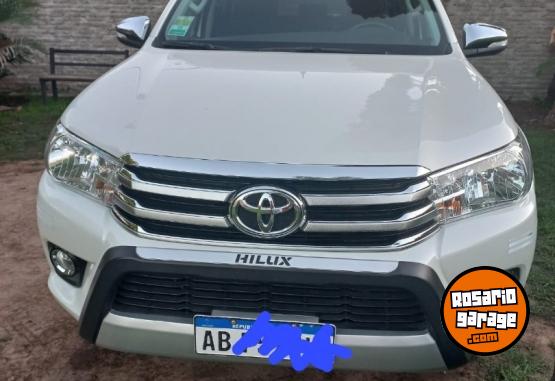 Camionetas - Toyota Hilux 2017 Diesel 68000Km - En Venta