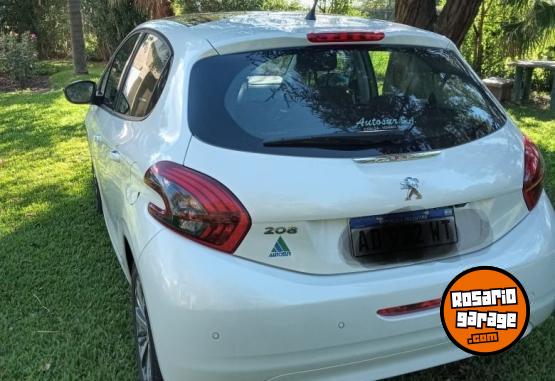 Autos - Peugeot 208 INCONCERT 2019 Nafta 50700Km - En Venta