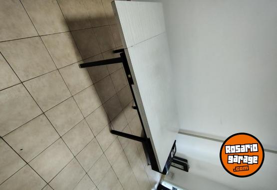 Hogar - Mesa extensible + 4 sillas - En Venta