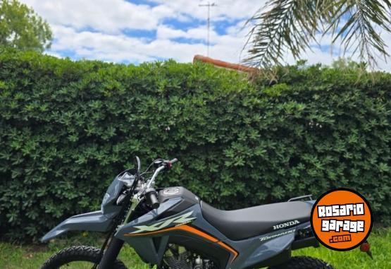 Motos - Honda TORNADO 2026 Nafta 0Km - En Venta
