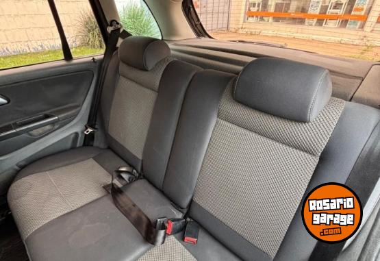 Autos - Volkswagen Suran 1.6 Hi Line, 2012 2012 GNC 111111Km - En Venta