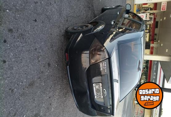 Autos - Ford Fiesta 2011 Diesel 177000Km - En Venta