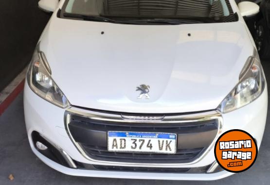 Autos - Peugeot 208 2019 Nafta 100000Km - En Venta