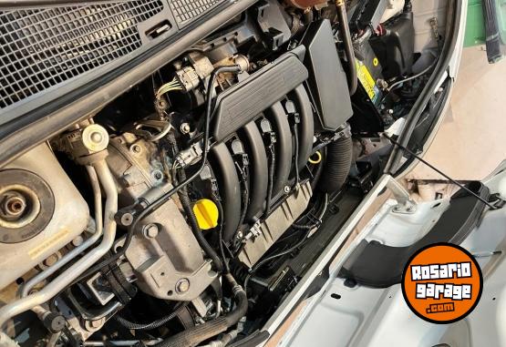 Utilitarios - Renault Kangoo 2015 Nafta 270000Km - En Venta