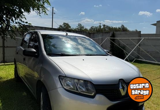 Autos - Renault Sandero 2017 Nafta 194715Km - En Venta