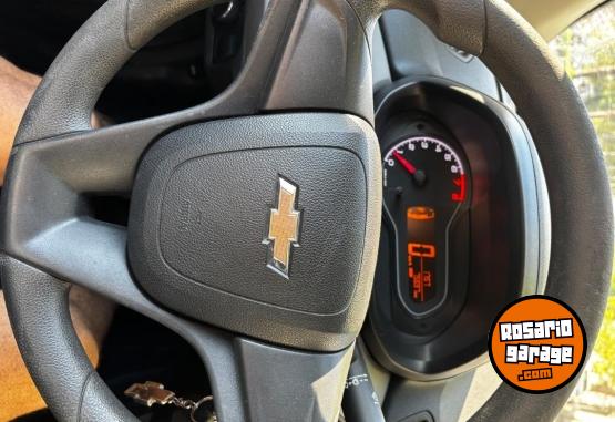 Autos - Chevrolet Ónix LT 2017 Nafta 77000Km - En Venta
