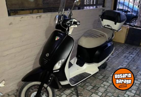 Motos - Zanella Styler Exclusive Edizione 2023 Nafta 11000Km - En Venta