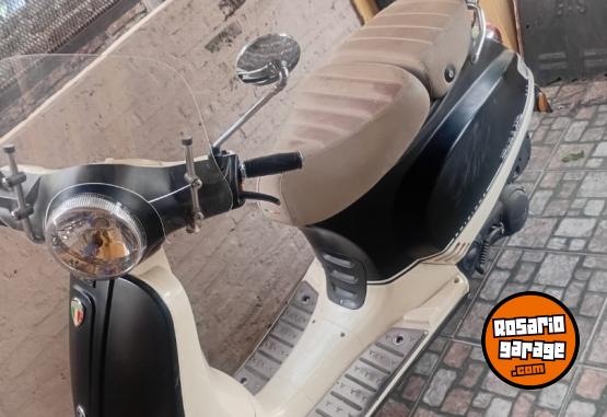 Motos - Zanella Styler Exclusive Edizione 2023 Nafta 11000Km - En Venta