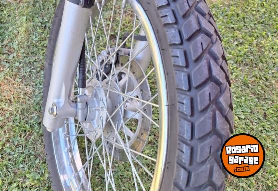 Motos - Honda XR 190 L 2023 Nafta 8500Km - En Venta