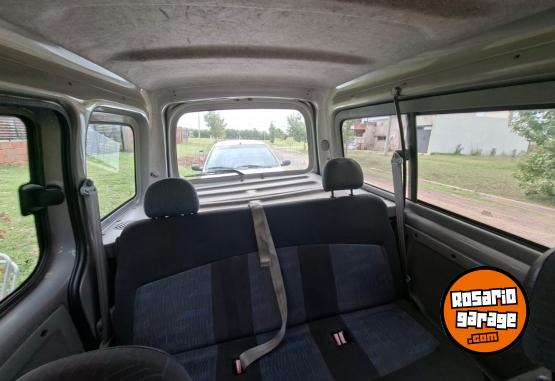 Utilitarios - Renault Kangoo autenthic 2008 GNC 182000Km - En Venta