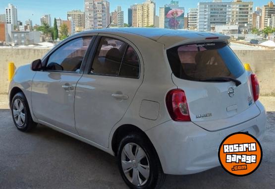 Autos - Nissan March 2015 Nafta 123000Km - En Venta