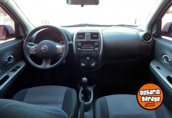 Autos - Nissan March 2015 Nafta 123000Km - En Venta