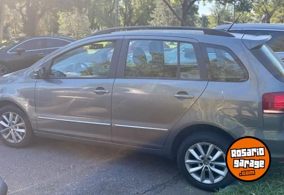 Autos - Volkswagen Suran 1.6 Highline 101CV 2015 Nafta 100000Km - En Venta