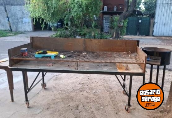 Otros - PARRILLERO GRANDE CON FOGONERO LISTO PARA LABUARAR!! - En Venta
