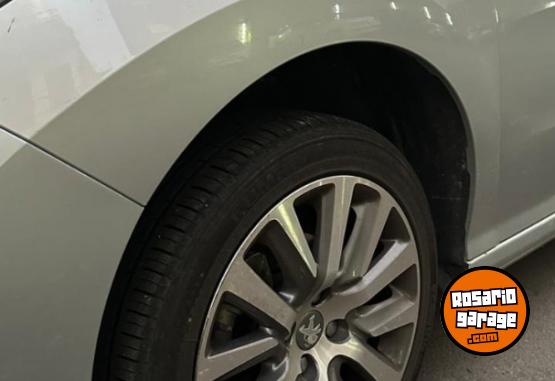 Autos - Peugeot 308 2020 Diesel 108000Km - En Venta