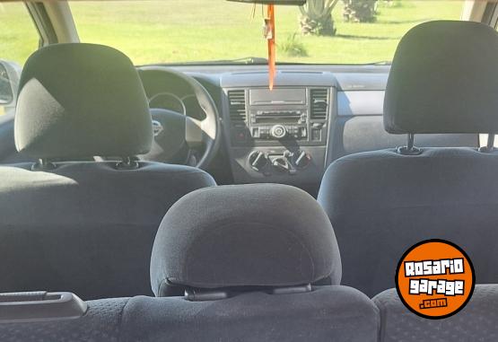 Autos - Nissan Tiida 2010 Nafta 170000Km - En Venta