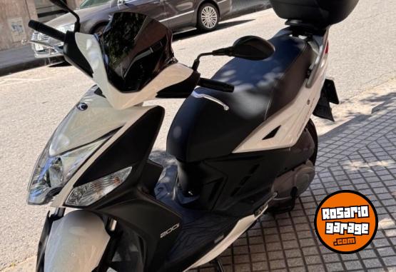 Motos - Kymco Agility 200 2025 Nafta 5780Km - En Venta