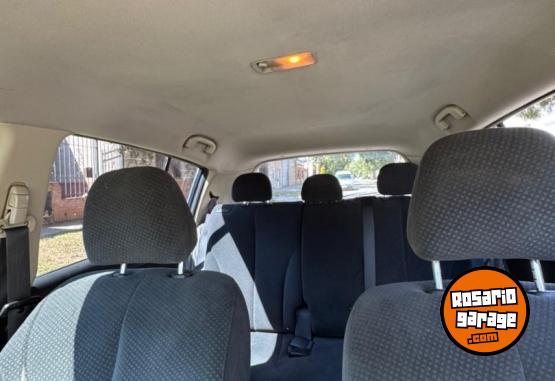 Autos - Nissan Tidda visia 2011 Nafta 177000Km - En Venta
