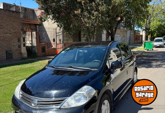 Autos - Nissan Tidda visia 2011 Nafta 177000Km - En Venta