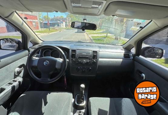Autos - Nissan Tidda visia 2011 Nafta 177000Km - En Venta