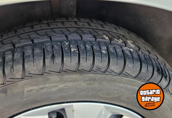 Autos - Volkswagen Gol trend 1.6 pack 1 2014 Nafta 125000Km - En Venta