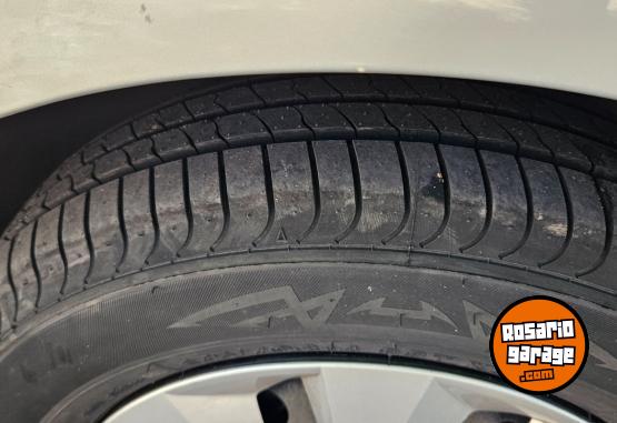 Autos - Volkswagen Gol trend 1.6 pack 1 2014 Nafta 125000Km - En Venta