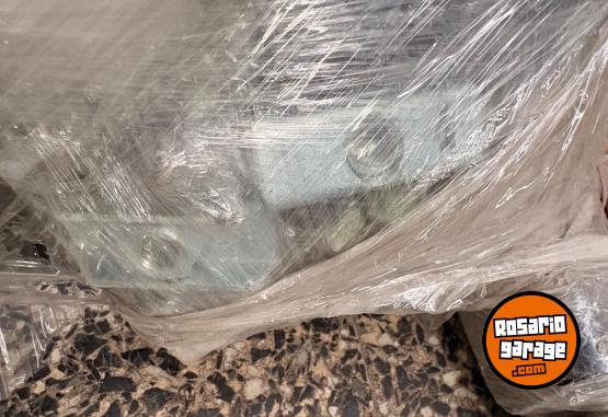 Accesorios para Autos - Enganche para Toyota Hilux. Nuevo con Bulones - En Venta