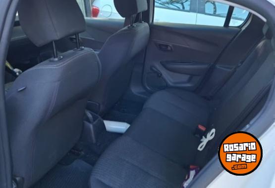 Utilitarios - Peugeot 208 like 2022 Nafta 25800Km - En Venta