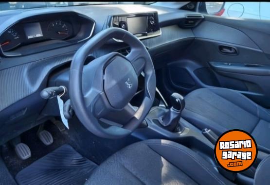 Utilitarios - Peugeot 208 like 2022 Nafta 25800Km - En Venta