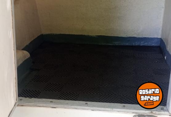 Utilitarios - Renault Kangoo 2015 GNC 260000Km - En Venta