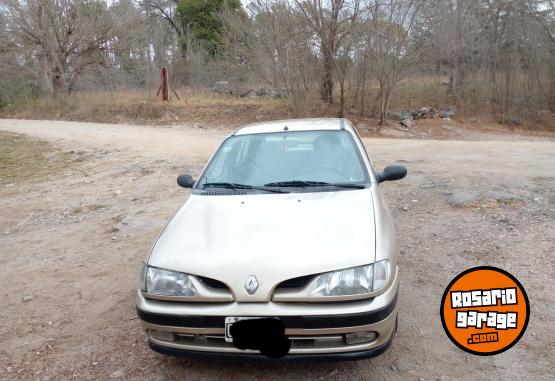 Autos - Renault Megane 2.0 RXE 1999 Nafta 260000Km - En Venta