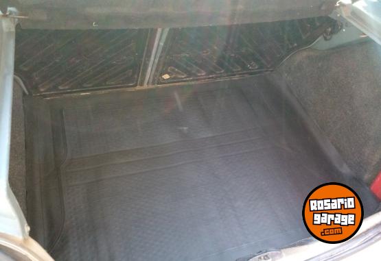 Autos - Renault Megane 2.0 RXE 1999 Nafta 260000Km - En Venta