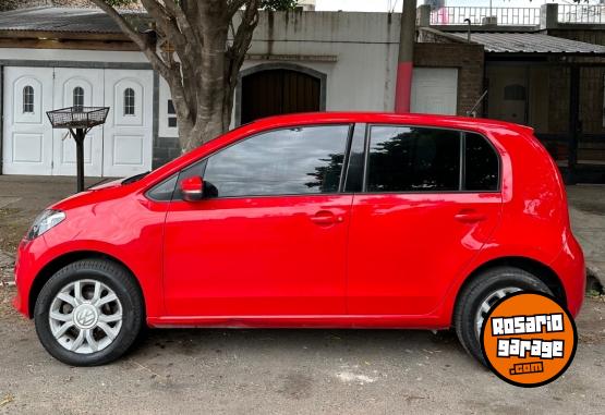 Autos - Volkswagen Up high 2015 Nafta 140000Km - En Venta