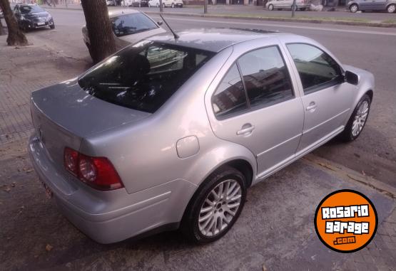Autos - Volkswagen Bora 2011 Nafta 200000Km - En Venta
