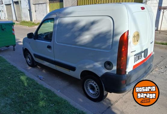 Utilitarios - Renault Kangoo 2014 GNC 155000Km - En Venta
