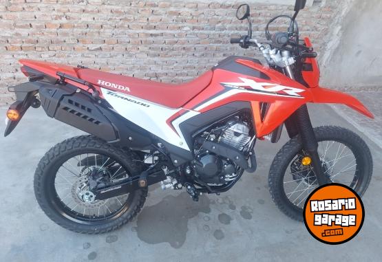 Motos - Honda Honda tornado 300 2025 Nafta 39Km - En Venta
