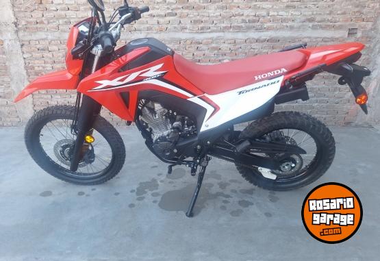 Motos - Honda Honda tornado 300 2025 Nafta 39Km - En Venta