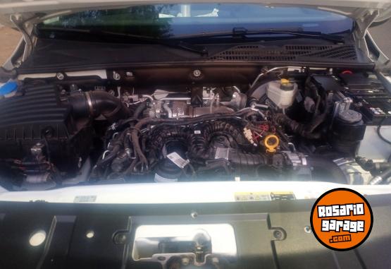 Camionetas - Volkswagen Amarok v6 2025 Diesel 9800Km - En Venta