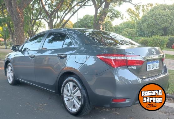 Autos - Toyota Corolla xei pack cuero 2017 Nafta 121000Km - En Venta