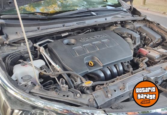 Autos - Toyota Corolla xei pack cuero 2017 Nafta 121000Km - En Venta