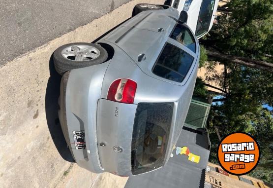 Autos - Volkswagen Fox 2005 GNC 197000Km - En Venta