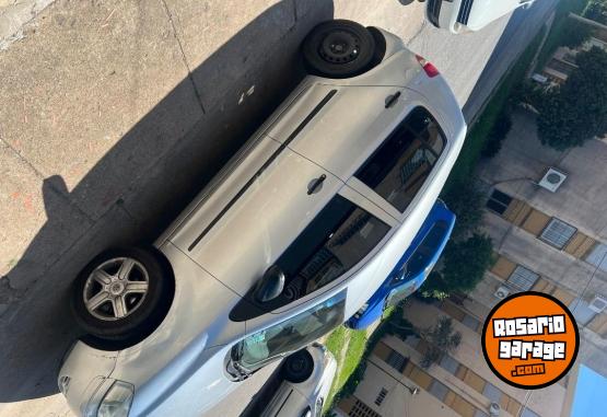 Autos - Volkswagen Fox 2005 GNC 197000Km - En Venta