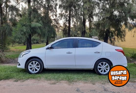 Autos - Nissan Versa Advance 2018 Nafta 120000Km - En Venta